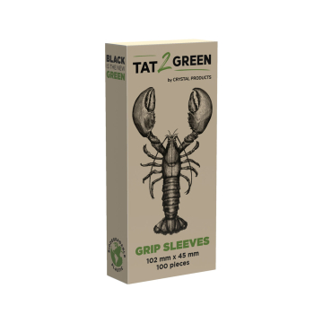 Une boîte beige étiquetée « Boîte de 100 Tat2Green - Gaines de Protection pour Manchons Noires », ornée d'une illustration de homard noir et d'une icône de feuille verte. Le texte indique : « Gaines de protection, 102 mm x 45 mm, 100 pièces ». La mention 
