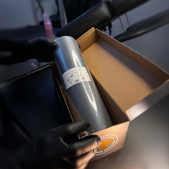 Hornet Black Cover Roll - Film protecteur professionnel imperméable - 40 m x 32 cm