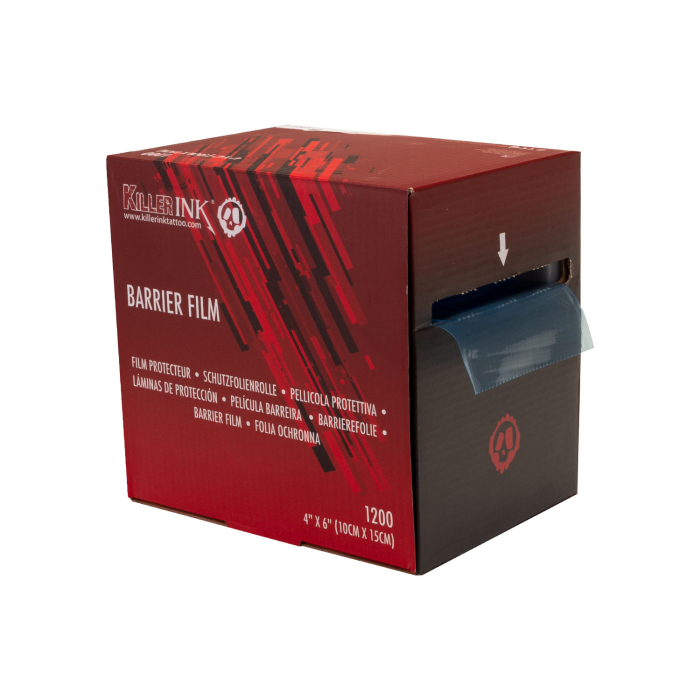 Une boîte rouge et noire, étiquetée « Boîte de 1200 rouleaux de films de protection Killer Ink », avec informations produit multilingues et un rouleau de film bleu partiellement déroulé sur le côté.